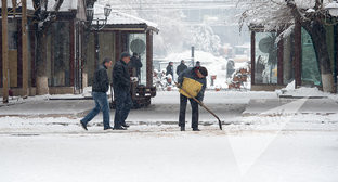 Заснеженный Ереван. Фото © Sputnik/ Asatur Yesayant
https://sputnik-georgia.ru/caucasus/20170206/234771105/Bolee-soroka-tysjach-grazhdan-Gruzii-prozhivajut-v-Armenii.html Заснеженный Ереван. Фото © Sputnik/ Asatur Yesayant
https://sputnik-georgia.ru/caucasus/20170206/234771105/Bolee-soroka-tysjach-grazhdan-Gruzii-prozhivajut-v-Armenii.html