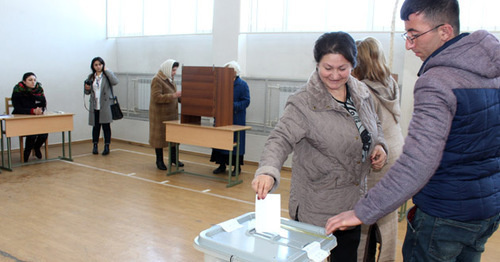 На участке для голосования в Степанакерте. 20 февраля 2017 г. Фото Алвард Григорян для "Кавказского узла"