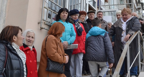 Участники собрания жителей Малого Ахуна. 24 февраля 2017 года. Фото Светланы Кравченко для "Кавказского узла"