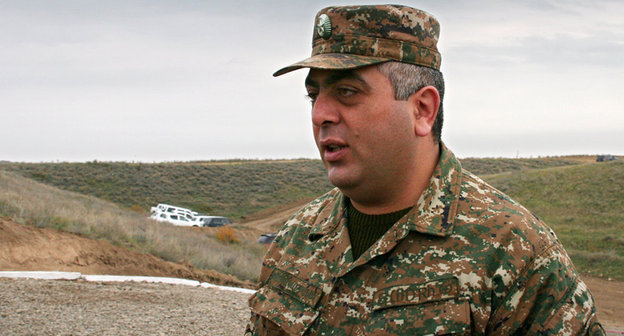 пресс-секретарь министра обороны Армении Арцрун Ованнисян
Фото https://ru.armeniasputnik.am/karabah/20170225/6526843/arcrun-ovannisyan-azerbajdzhancy-poteryali-pyateryh-oficerov.html