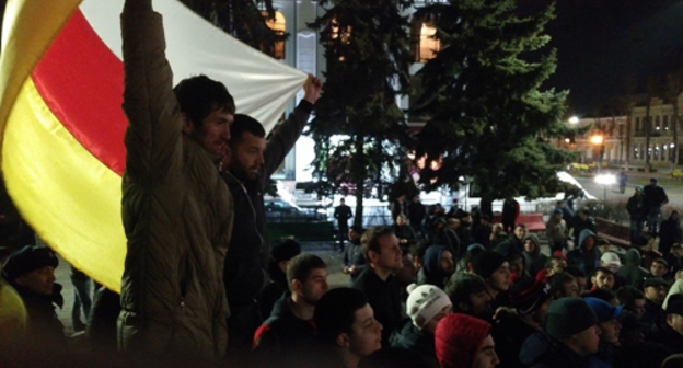 Митинг против инициативы переименования Ингушетии в Аланию. Владикавказ, 5 марта 2017 года. Фото Алана Цхурбаева для "Кавказского узла"