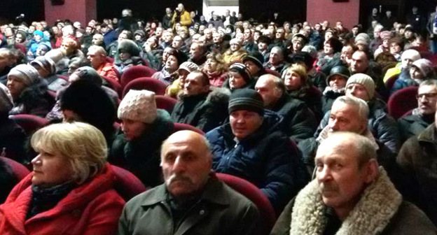 Шахтеры во время встречи с депутатами от КПРФ. Гуково, ноябрь 2016 г. Фото https://kprf.ru/