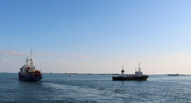 Зона обрушившейся 15 декабря 2016 года эстакады нефтесборного пункта "Азнефти" © Foto: ardda.gov.az
https://ru.sputnik.az/incidents/20170320/409462293/kaspiy-telo-neftanik-avariya.html