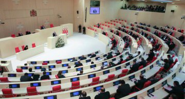 Парламент Грузии. фото: Facebook.com/Margvelashvili