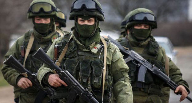 Сотрудники спецслужб. Фото http://misanec.ru/2016/04/22/kakaya-ona-natsgvardiya-xxi-veka/