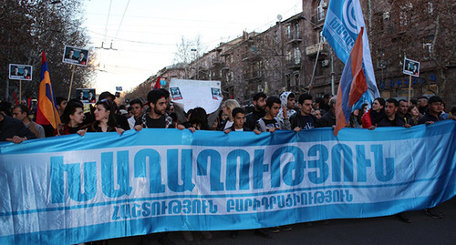 Митинг предвыборного блока "АНК – НПА" в Ереване. 28 марта 2017 г. Фото Тиграан Петросяна для "Кавказского узла"