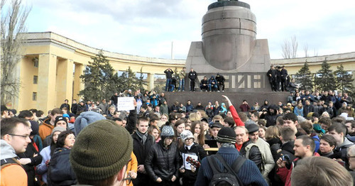 Участники митинга сторонников Навального. Волгоград, 26 марта 2017 г. Фото Татьяны Филимоновой для "Кавказского узла"