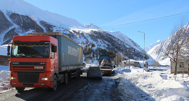 Военно-Грузинская дорога. Фото Ахмеда Альдебирова для "Кавказского узла"

