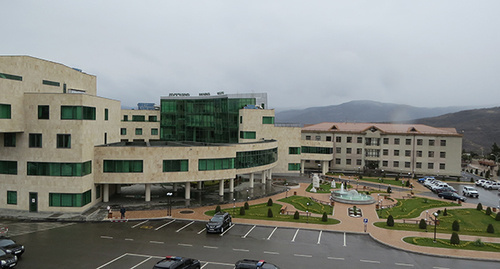 Рядом с онкологическим центром находятся больница и поликлинника Фото Алвард Григорян для "Кавказского узла"
