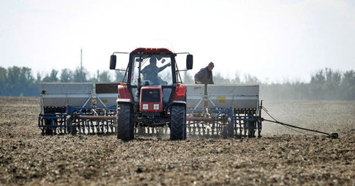 Сельскохозяйственные работы. Фото http://www.riadagestan.ru/