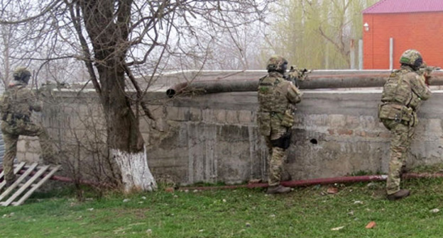 Спецоперация. Фото http://nac.gov.ru