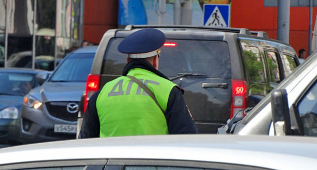 Сотрудник ДПС. Фото http://privet-rostov.ru/