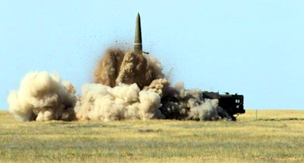 полигон "Капустин Яр". Фото http://www.krasfun.ru/2011/10/ucheniya-centr-2011-kapustin-yar/