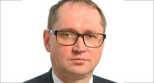 Олег Топоров. Фото http://www.adygheya.ru/ministers/departments/ministerstvo-ekonomicheskogo-razvitiya-i-torgovli/ Олег Топоров. Фото http://www.adygheya.ru/ministers/departments/ministerstvo-ekonomicheskogo-razvitiya-i-torgovli/