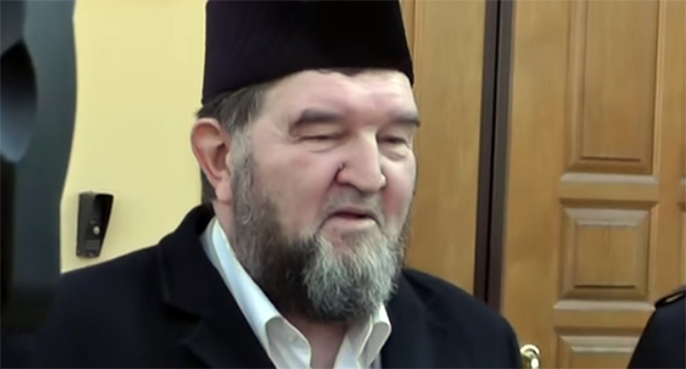 Имам Велитов. Фото стоп-кадр видео  
Gajarbaj https://www.youtube.com/watch?v=Mr9x9X55_9A