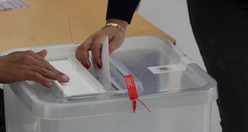 Голосование на одном из избирательных участков. Ереван, 14 мая 2017. Фото Тиграна Петросяна для