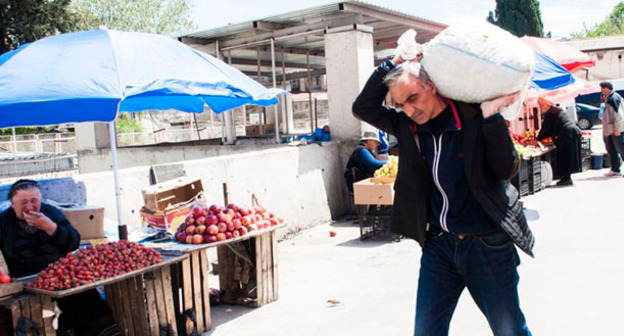 Уличная торговля в Тбилиси. Фото: Mzia Saganelidze (RFE/RL)