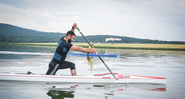 Грузинский каноист Заза Надирадзе. Фото © Sputnik/ Denis Aslanov
https://sputnik-georgia.ru/sport/20170528/236128918/Gruzinskij-kanoist-zavoeval-serebro-na-jetape-Kubka-Mira.html