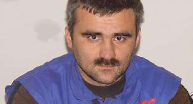 Журналист Афган Мухтарлы. http://www.contact.az/docs/2014/Social/122900101421ru.htm