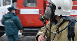 Ликвидация пожара. Фото http://www.riadagestan.ru/news/investigation_and_courts/v_botlikhskom_rayone_sgorela_shkola/ Ликвидация пожара. Фото http://www.riadagestan.ru/news/investigation_and_courts/v_botlikhskom_rayone_sgorela_shkola/