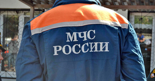 Сотрудник МЧС. Фото http://kbrria.ru