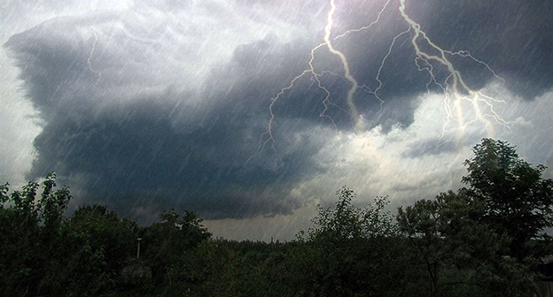 Гроза Фото: www.grozny-inform.ru