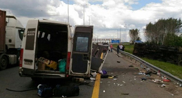 НА месте ДТП в Тульской области Фото пресс-служба ГУ МЧС по Тульской области
 https://ru.armeniasputnik.am/incidents/20170618/7674005/mchs-armenii-predstavil-spisok-armyan-postradavshih-v-dtp-pod-tuloj.html