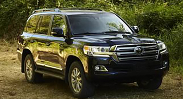  Toyota Land Cruiser 200. Фото http://proavtostekla.ru/katalog-avtostekol/toyota/landcruiser/