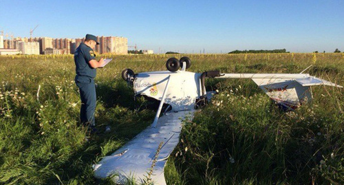 Самолет, упавший вечером 26 июня под Ставрополем Фото http://bloknot-stavropol.ru/news/pilot-legkomotornogo-samoleta-pogib-v-krushenii-po-857660