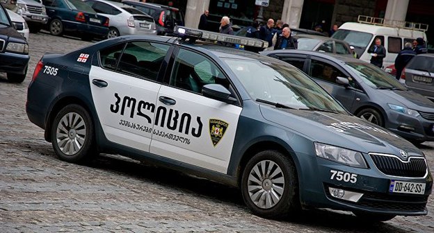 Автомобиль полиции в Грузии. Фото © Sputnik / Alexander Imedashvili
https://sputnik-georgia.ru/incidents/20170623/236402062/Dva-cheloveka-arestovany-za-krazhu-iz-avtomobilja-60000-dollarov.html