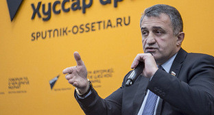 Анатолий Бибилов. Фото: Sputnik/Михаил Хасиев