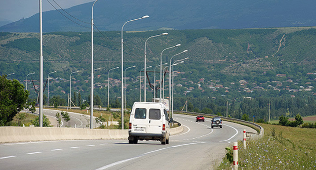 Дорога в Грузии. фото - Александр Имедашвили, NEWSGEORGIA
 https://sputnik-georgia.ru/economy/20110423/213891840.html