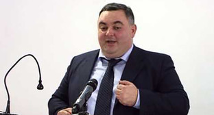 Беслан Аршба.Фото http://vokroog-sveta.ru/game/GeoffIb3aAs/v_abhazii_obschestvennost_vstala_na_zaschitu_ankvaba.html