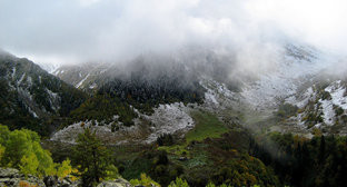 Горы в  Грузии. Фото Flickr / Mzuriana
