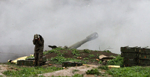 На линии соприкосновения в Нагорном Карабахе. Фото http://minval.az/news/123707105