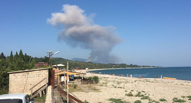 Взрыв складов боеприпасов в Абхазии. 2 августа 2017 г. Фото: Sputnik/Рустам Чочуа

