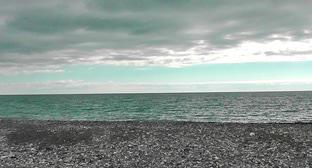 Пляж в Гагре. Фото Анны Грицевич для "Кавказского узла"