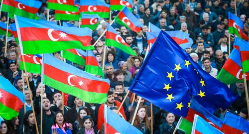 Участники митинга против "семейной власти" в Азербайджане. Фото Азиза Камриова для "Кавказского узла"