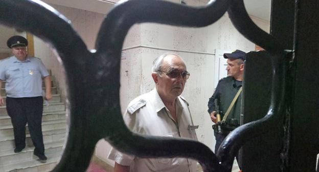 Валерий Дьяконов в полиции. Гуково, 18 сентября 2017 г. Фото Вячеслава Прудникова для "Кавказского узла"