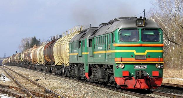 Товарный поезд. Фото http://privet-rostov.ru/rus/6129-tovarnyy-poezd-otrezal-nogi-nesostoyavshemusya-samoubiyce.html