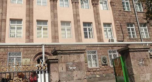 Школа имени Вардгеса Петросяна в Аштараке Арагацотнской области. Фото http://armtimes.com/ru/article/121341 