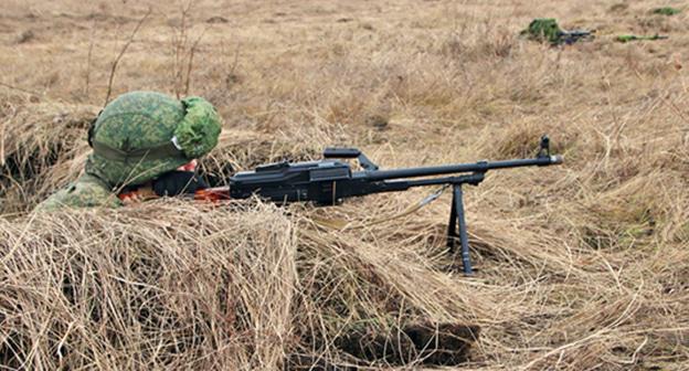 На полигоне "Прудбой" под Волгоградом. Фото https://novostivolgograda.ru/news/society/28-09-2017/na-poligone-prudboy-motostrelki-yuvo-otrazili-napadenie-uslovnyh-diversantov-52805355-f9b1-4aa5-8b7d-1f585387e03b