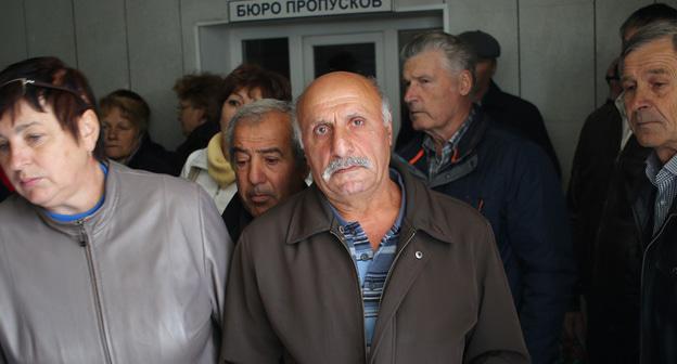 Гуковские шахтеры на пикете. 5 октября 2017 г. Фото Вячеслава Прудникова для "Кавказского узла"