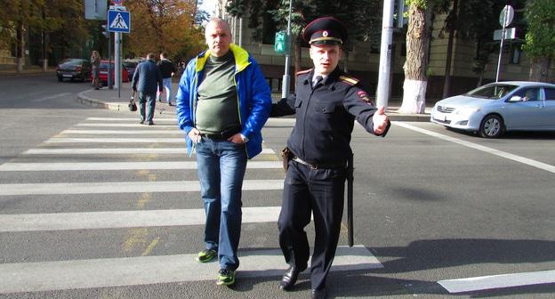 Задержание Владимира Тельпука. Волгоград, 7 октября 2017 года. Фото Вячеслава Ященко для "Кавказского узла"