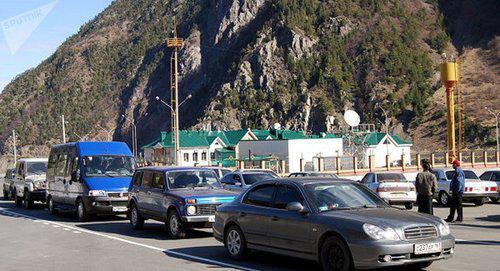 КПП Верхний Ларс. Фото © Sputnik/ Vladimir Ivanov
 https://sputnik-georgia.ru/politics/20171011/237705887/Gruzija-gotova-k-vypolneniju-soglashenija-c-RF-o-monitoringe-gruzov.html