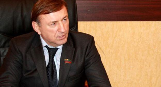 Эсенбулат Магомедов. Фото http://www.dagopp.ru/