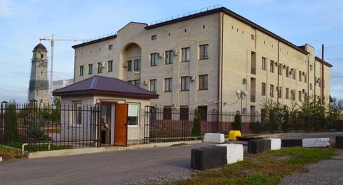 Верховный суд Ингушетии. Фото https://yandex.ru/maps/20181/magas/?source=wizbiz_new_map_single&z=14&ll=44.805961%2C43.165516&mode=search&text=Верховный%20суд%20Ингушетии&sll=44.805961%2C43.165516&sctx=CwAAAAIAa9WuCWnPQkD%2FPuPCgeBLQJP8iF%2BxhuQ%2Faw2l9iLa3T8EAAAAAAECAwEAAAAAAAAAAYjq3L5gsu%2Fo1QAAAAEAAIA%2FAAAAAAEAAAASAAAAcmVsZXZfZHJ1Z19ib29zdD0xAgAAAHJ1AQA%3D&ol=biz&oid=1051349006