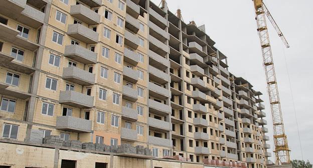 Строящийся дом. Астрахань. Фото http://ast-news.ru/node/155917