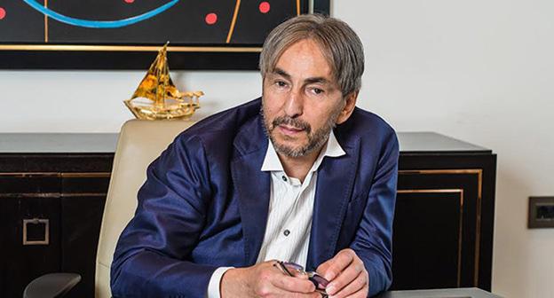 Умар Джабраилов. Фото https://24smi.org/celebrity/14458-umar-dzhabrailov.html