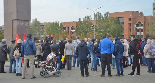 Митинг жителей Волжского против производства карбамата. 21 октября 2017 г. Фото http://volgasib.ru